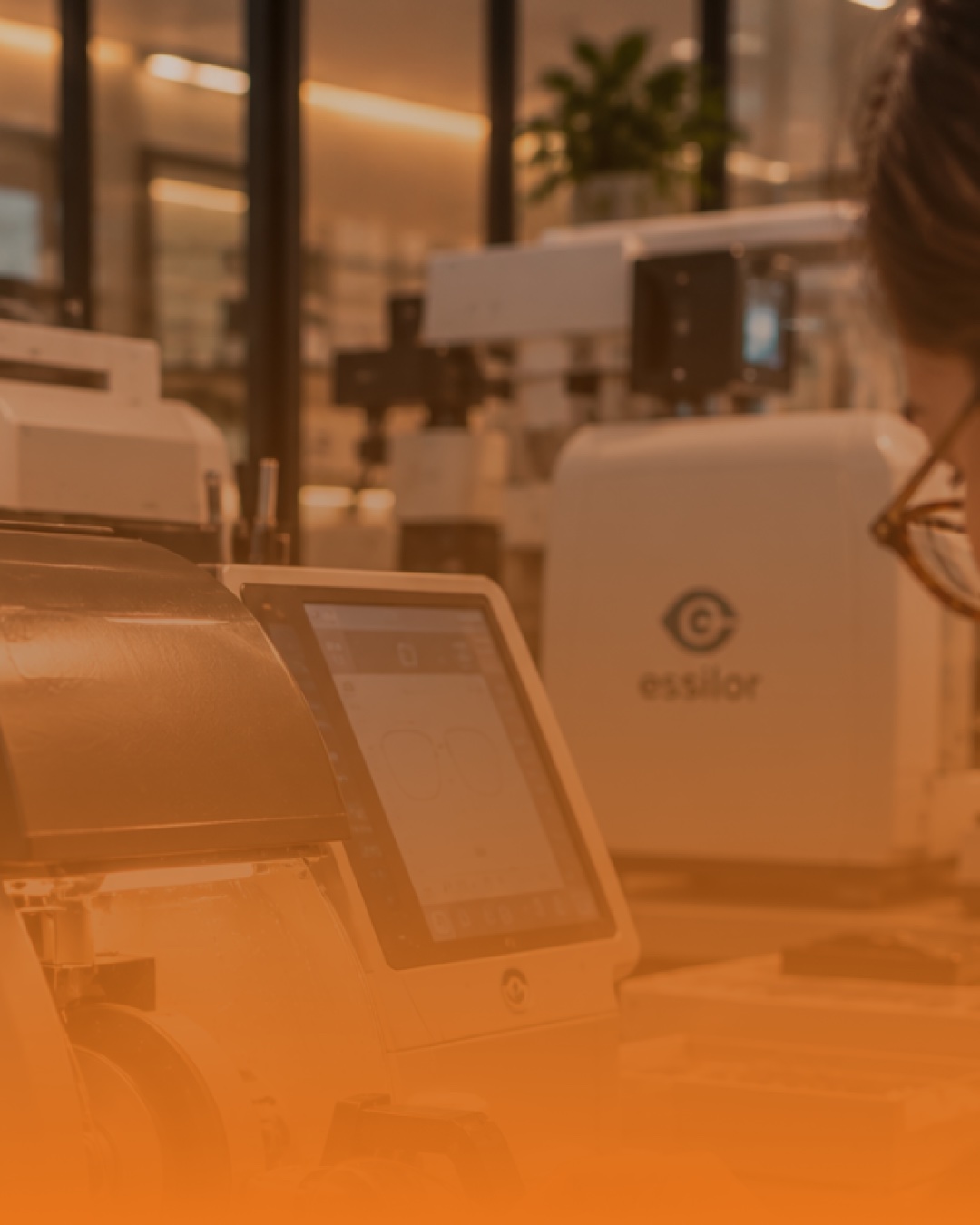 BarniQC — Site vitrine pour un partenaire optique de Montréal, au service des professionnels de l’optique.